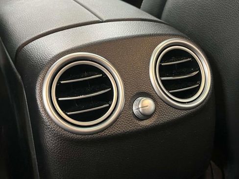 Used 2021 Mercedes-Benz GLC 300 4MATIC image 22
