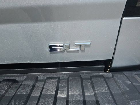 Used 2017 GMC Sierra 1500 SLT w/ SLT Premium Package AWD/4WD image 26