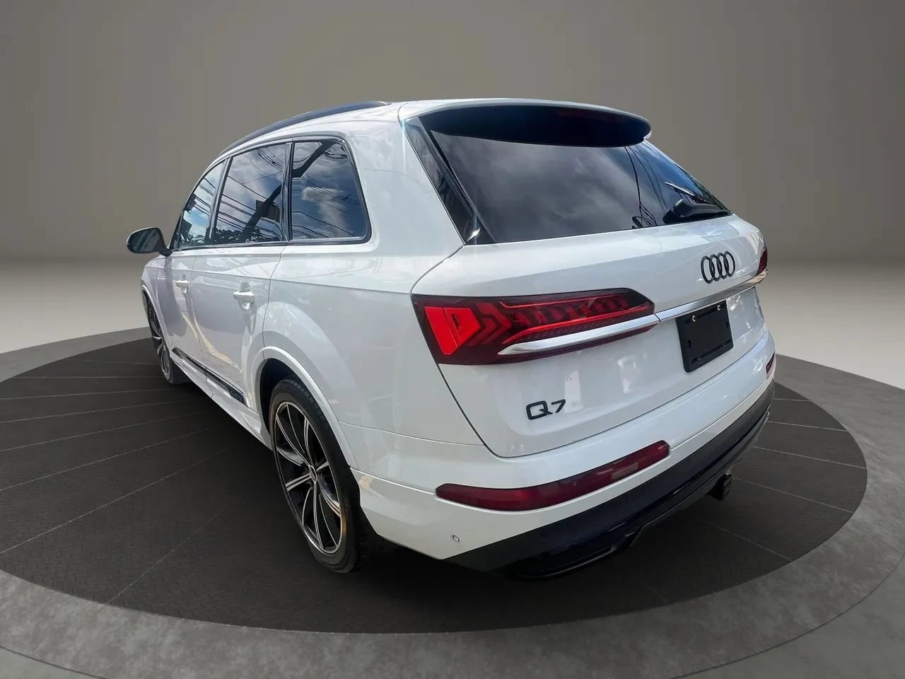 Used 2021 Audi Q7 3.0T Prestige w/ Prestige Package AWD/4WD image 7