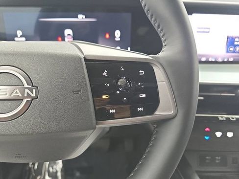 Used 2025 Nissan Murano Platinum AWD/4WD image 18