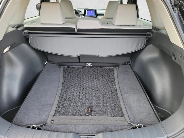 Used 2023 Toyota Corolla Cross LE w/ Moonroof Package AWD/4WD image 6