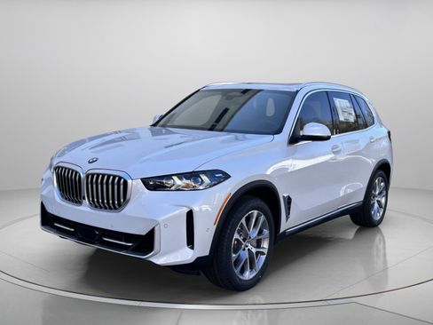 Used 2026 BMW X5 sDrive40i w/ Premium Package RWD image 2