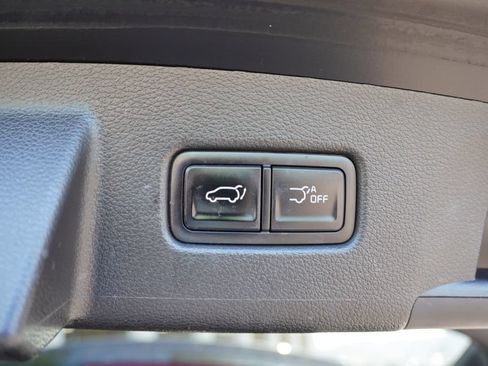 Certified 2024 Kia Telluride EX w/ EX Captain's Chair Package AWD/4WD image 22