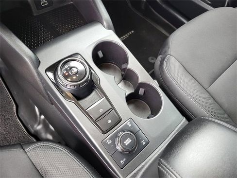 Used 2023 Ford Bronco Sport Badlands image 9