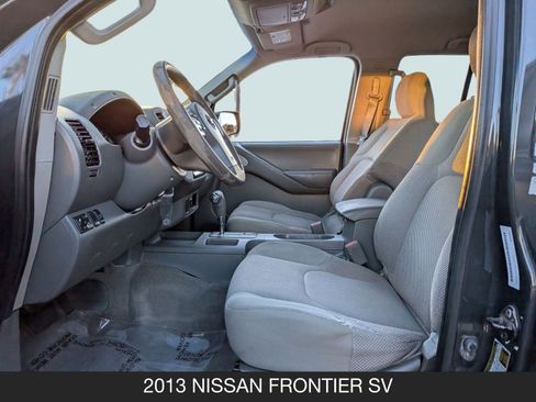 Used 2013 Nissan Frontier SV image 16