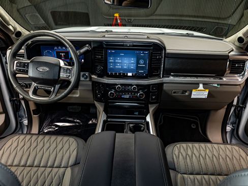 Used 2026 Ford F350 Platinum w/ Platinum Plus Package image 19