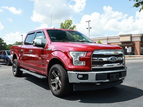 Used 2017 Ford F150 Lariat w/ Equipment Group 502A Luxury AWD/4WD image 3