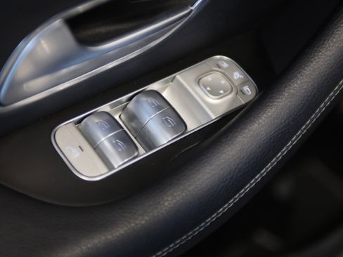 Used 2024 Mercedes-Benz GLS 450 4MATIC image 15