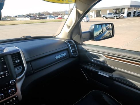 Used 2021 RAM 1500 Laramie AWD/4WD image 11