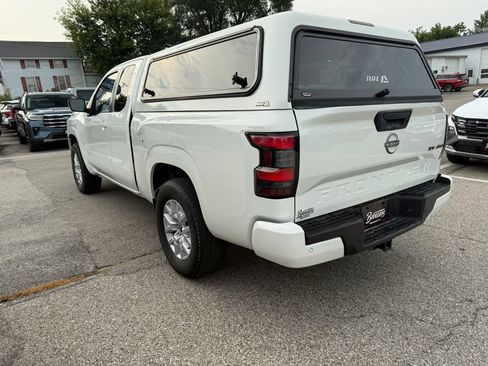Used 2023 Nissan Frontier SV w/ SV Convenience Package AWD/4WD image 7