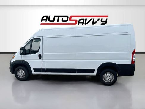 Used 2023 RAM ProMaster 2500 w/ Safety Group FWD image 4