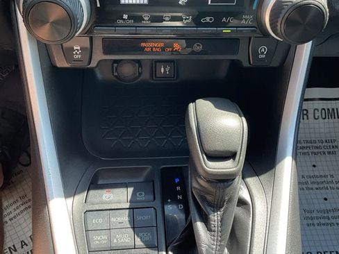 Used 2019 Toyota RAV4 LE image 25