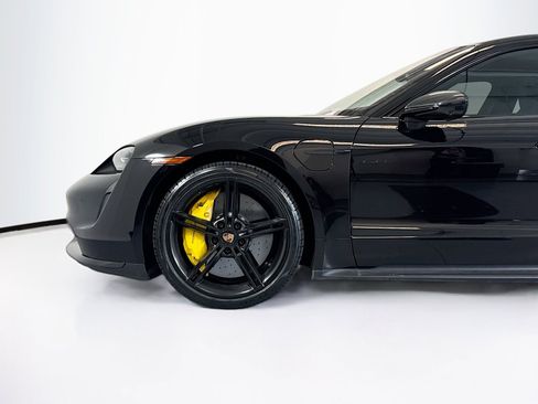 Used 2021 Porsche Taycan Turbo S image 27