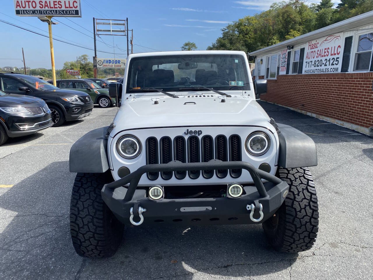 Used 2016 Jeep Wrangler Sport w/ Quick Order Package 24S AWD/4WD image 2