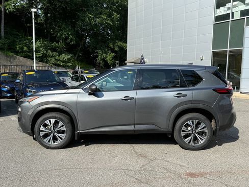 Used 2021 Nissan Rogue SV AWD/4WD image 3