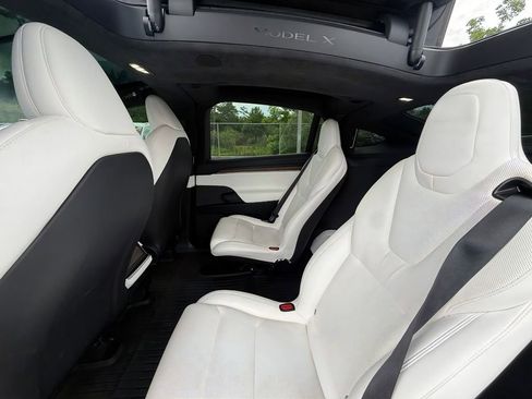Used 2022 Tesla Model X AWD/4WD image 16