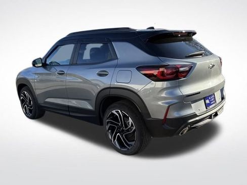 Used 2024 Chevrolet TrailBlazer RS w/ Driver Confidence Package image 3