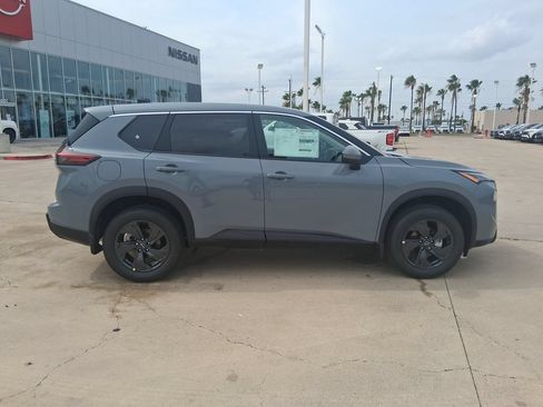 New 2026 Nissan Rogue SV FWD image 7