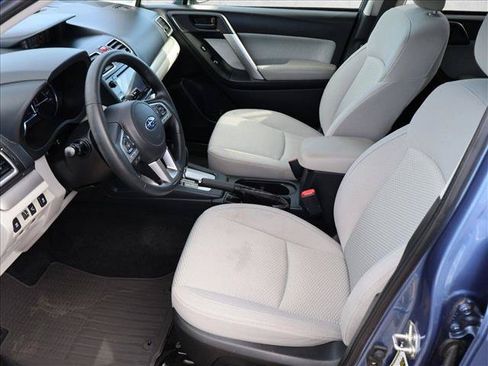 Used 2018 Subaru Forester 2.5i Premium AWD/4WD image 23