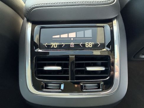 Used 2023 Volvo S60 B5 Ultimate w/ Climate Package FWD image 24