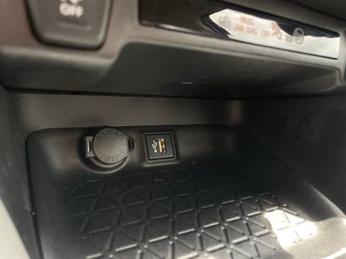 Used 2023 Toyota RAV4 XLE image 19