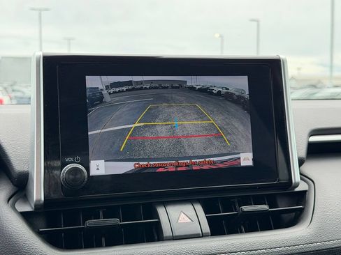 Used 2023 Toyota RAV4 LE FWD image 31