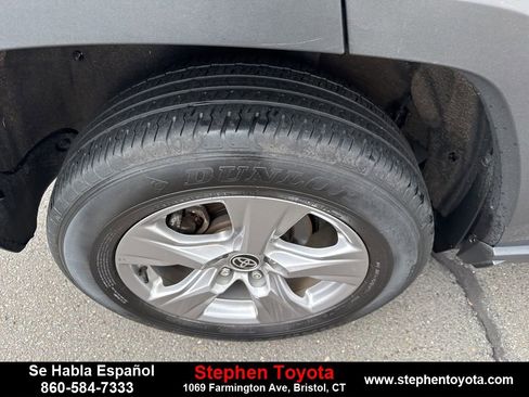 Used 2022 Toyota RAV4 XLE image 12