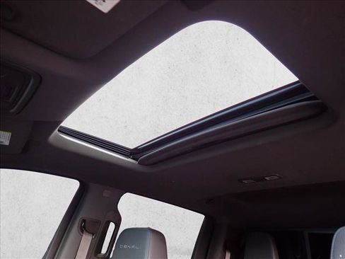 Used 2019 GMC Sierra 1500 Denali w/ Technology Package AWD/4WD image 15