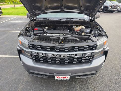 Used 2021 Chevrolet Silverado 1500 Custom w/ LPO, Dark Essentials Package AWD/4WD image 25