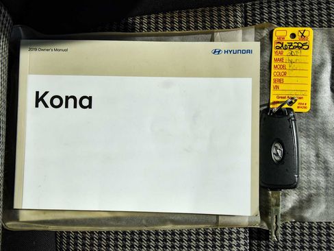 Used 2019 Hyundai Kona SE FWD image 21