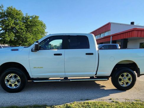 Used 2025 RAM 2500 Big Horn AWD/4WD image 13