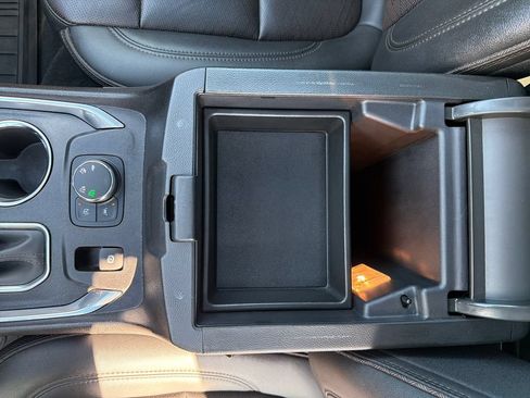 Used 2024 Chevrolet Traverse High Country w/ LPO, Floor Liner Package AWD/4WD image 28
