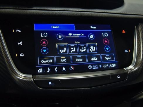 Used 2024 Cadillac XT6 Sport w/ Technology Package AWD/4WD image 39