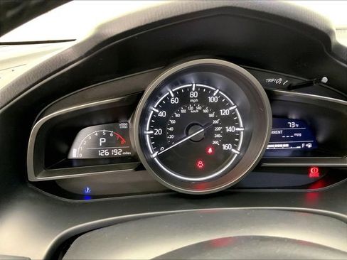 Used 2018 MAZDA MAZDA3 Touring FWD image 24