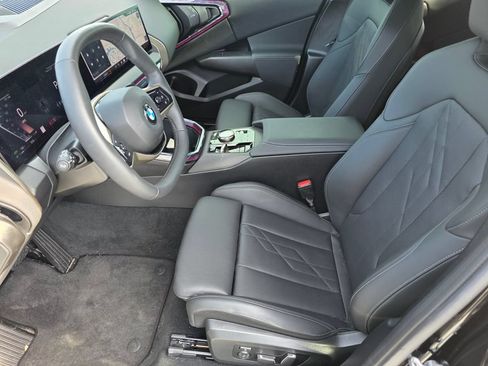 Used 2025 BMW X3 xDrive30i w/ Convenience Package AWD/4WD image 6