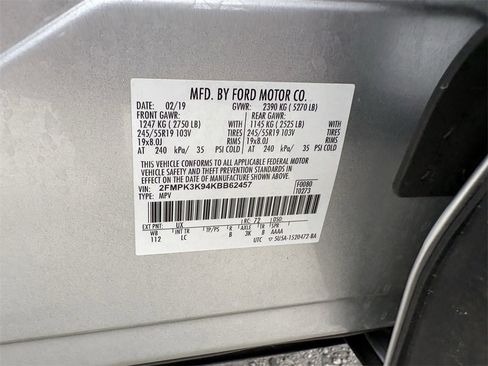 Used 2019 Ford Edge Titanium image 40