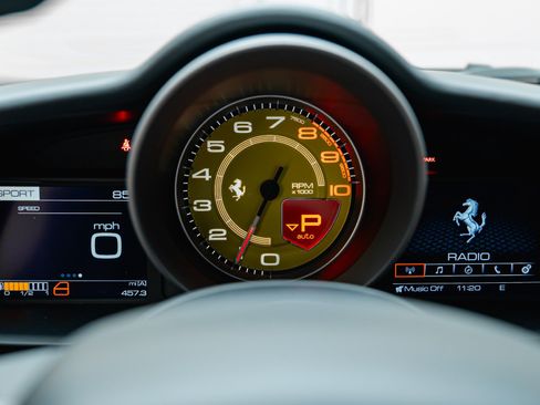 Used 2017 Ferrari 488 GTB RWD image 61