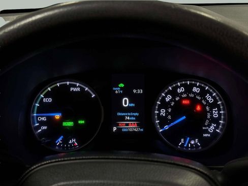 Used 2019 Toyota RAV4 LE image 19