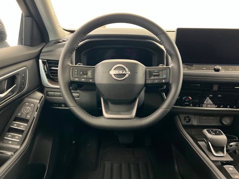 New 2026 Nissan Rogue Platinum w/ Platinum Premium Package image 12