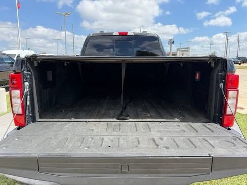 Used 2021 Ford F250 Lariat w/ Lariat Value Package AWD/4WD image 7