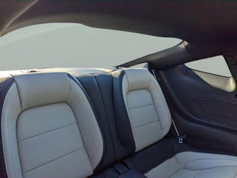 Used 2025 Ford Mustang GT Premium image 28