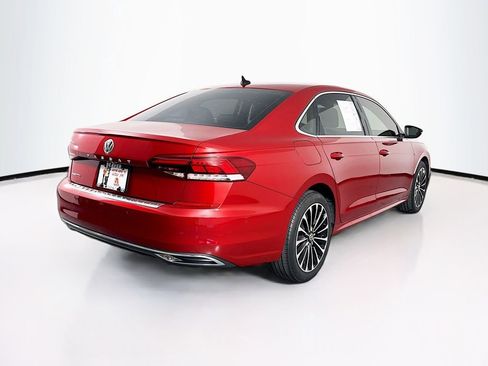 Used 2022 Volkswagen Passat 2.0T FWD image 9
