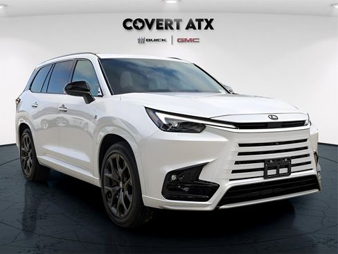 Used 2026 Lexus TX 500h AWD w/ Technology Package image 9