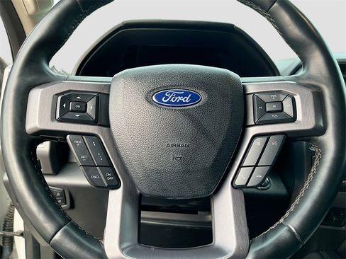 Used 2021 Ford Expedition Platinum image 11