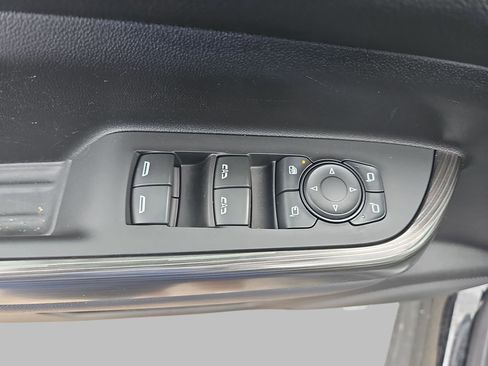 Certified 2023 GMC Acadia SLT w/ Preferred Package AWD/4WD image 35