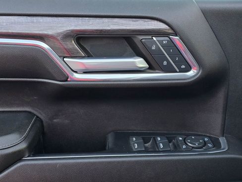 Used 2024 Chevrolet Silverado 1500 LTZ w/ LTZ Premium Package image 10