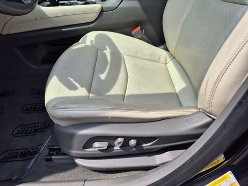 Used 2020 Cadillac XT6 Premium Luxury FWD image 20