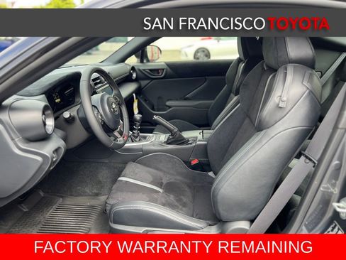 Used 2025 Toyota GR86 Premium w/ Performance Package RWD image 11