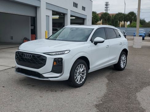 New 2026 Audi Q3 quattro 2.0T AWD/4WD image 9