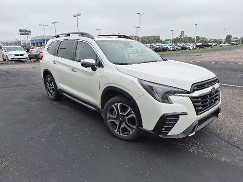 Certified 2023 Subaru Ascent Touring AWD/4WD image 11